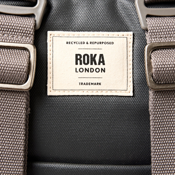 Heathrow Duffel Bag Backpack in Thistle Bloom