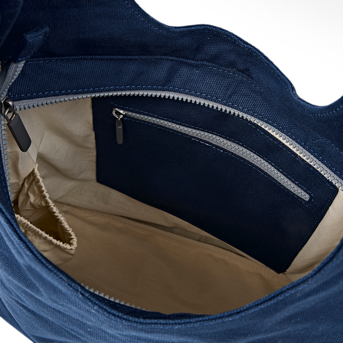 Hoxton Shoulder Bag in Admiral