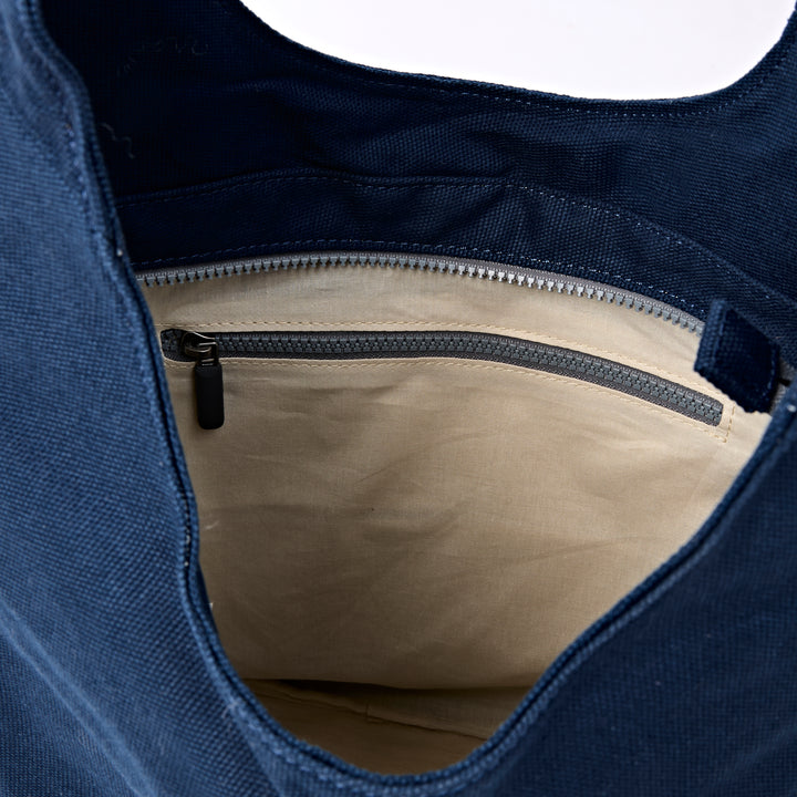 Hoxton Shoulder Bag in Admiral