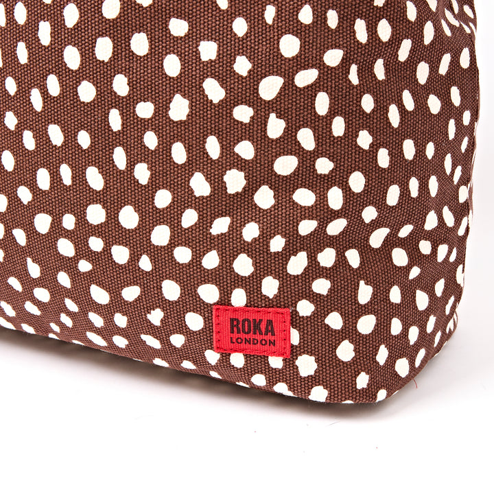 Hoxton Shoulder Bag in Brown Spot