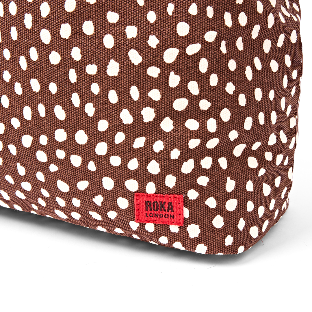 Hoxton Shoulder Bag in Brown Spot