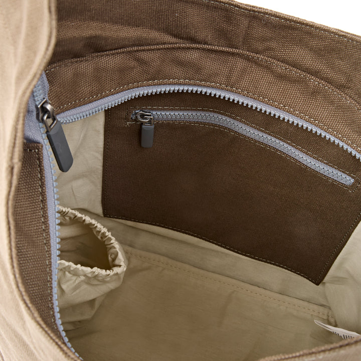 Hoxton Shoulder Bag in Ranger Green