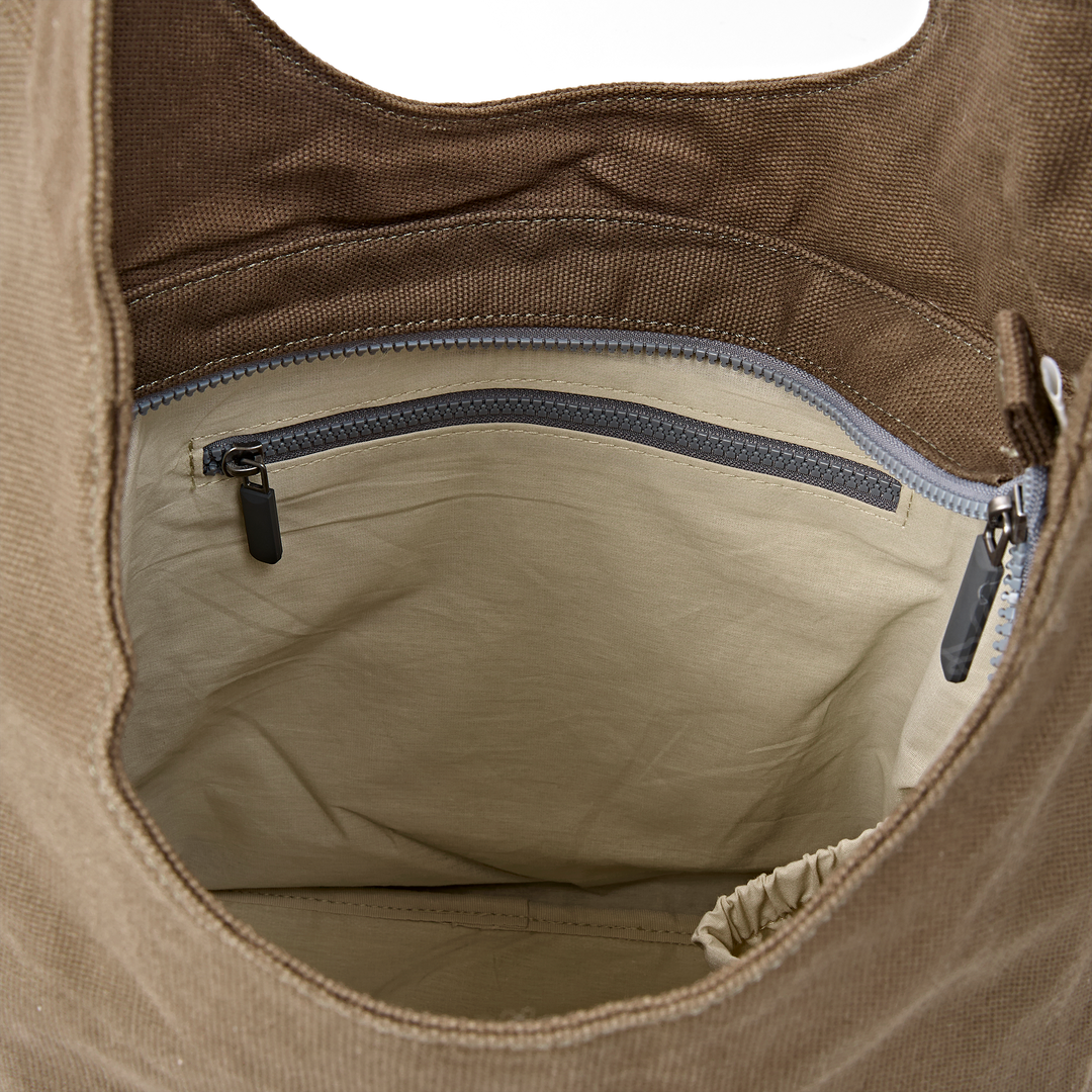 Hoxton Shoulder Bag in Ranger Green