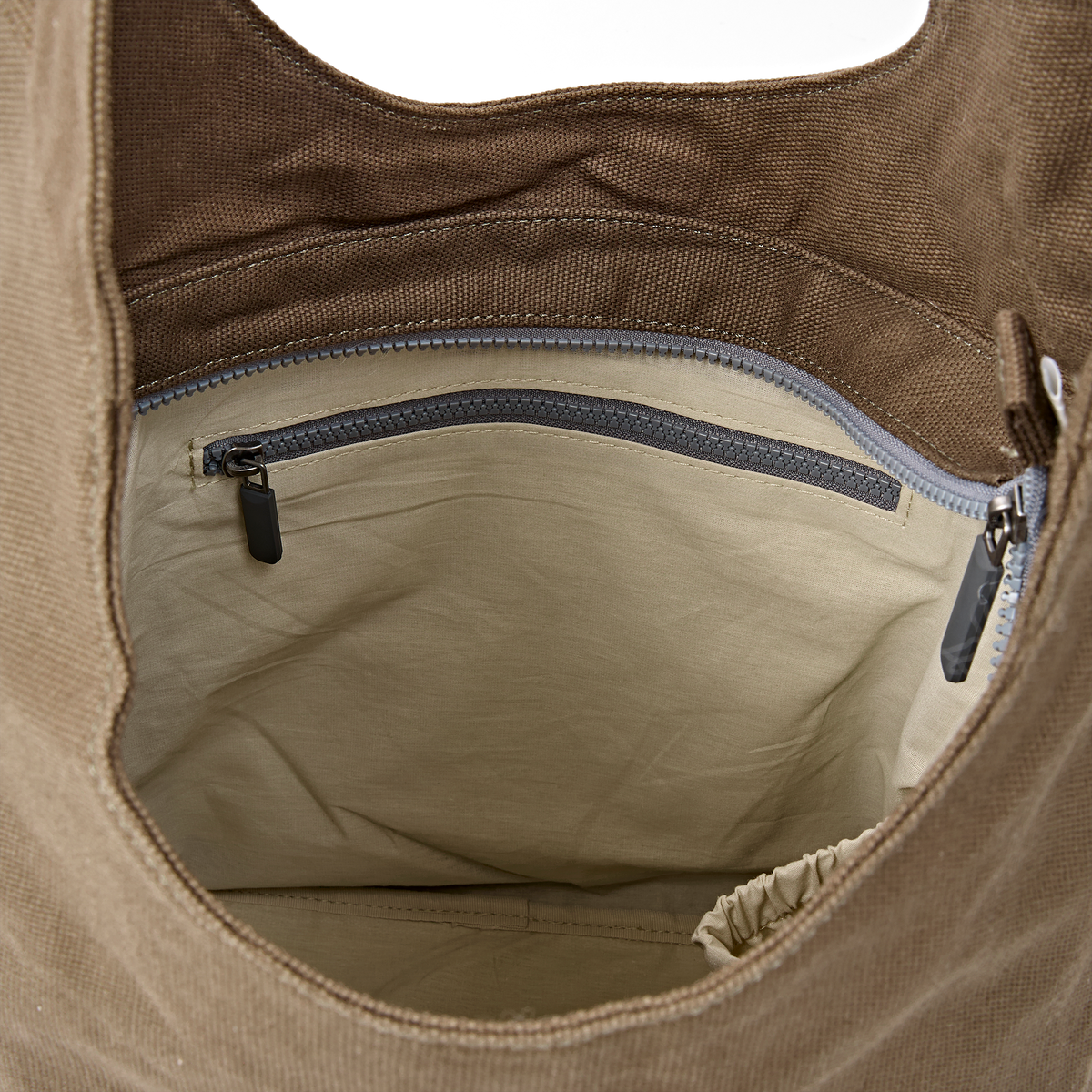 Hoxton Shoulder Bag in Ranger Green