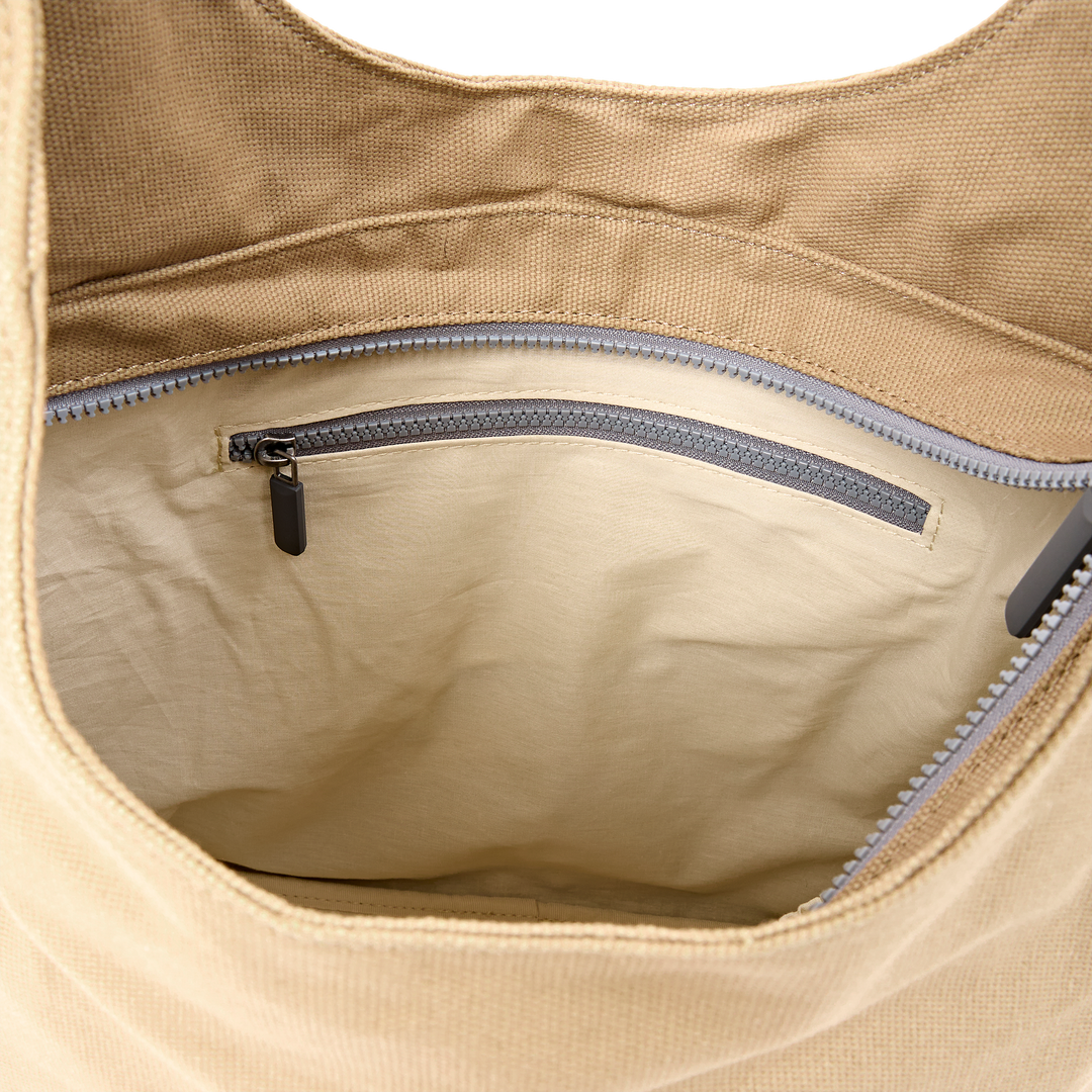 Hoxton Shoulder Bag in Safari