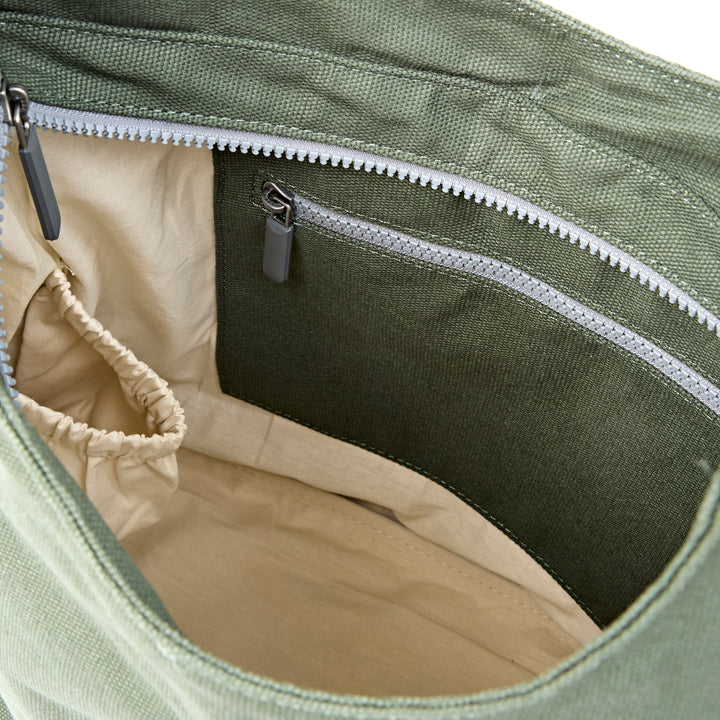 Hoxton Shoulder Bag in Willow