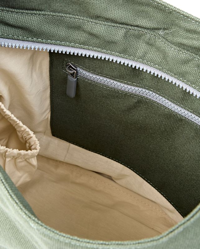 Hoxton Shoulder Bag in Willow