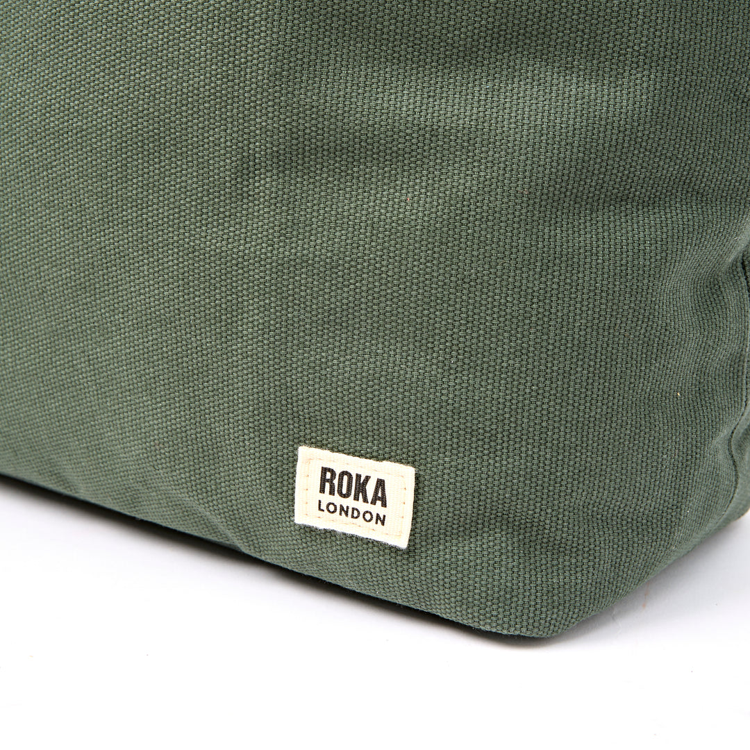 Hoxton Shoulder Bag in Willow