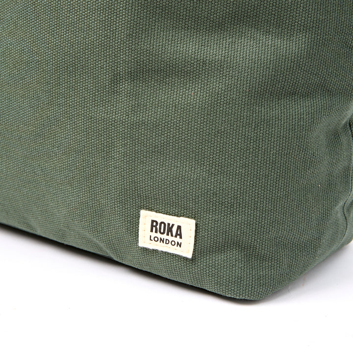Hoxton Shoulder Bag in Willow
