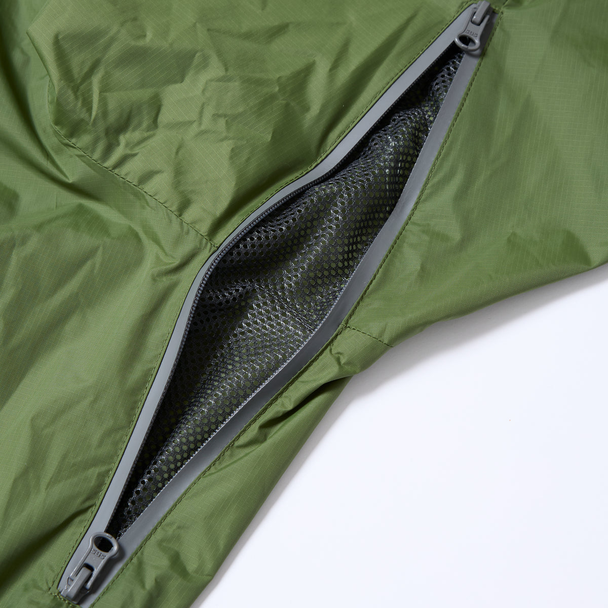 Holborn Rain Jacket in Avocado