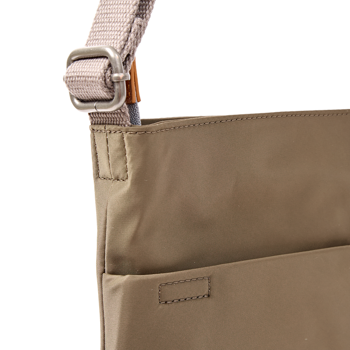 Kennington Crossbody Bag in Army