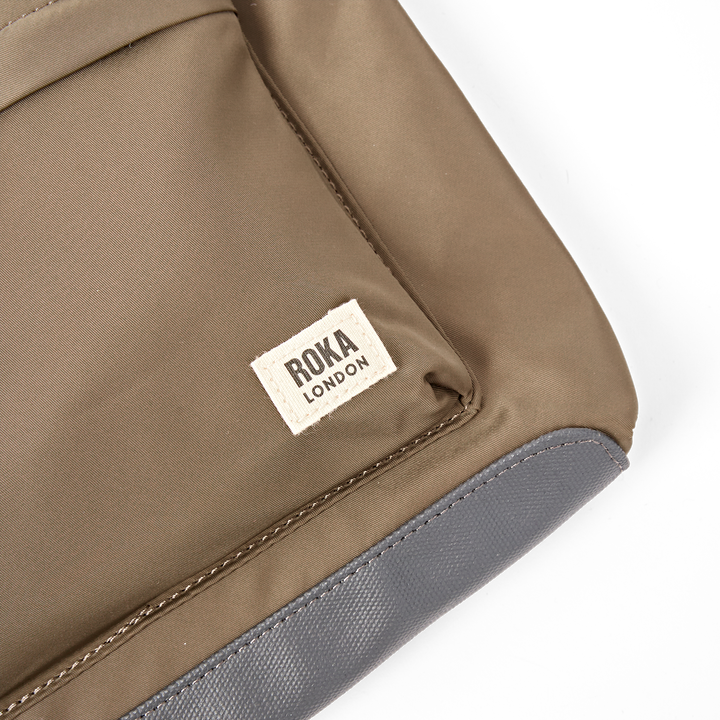 Kennington Crossbody Bag in Army