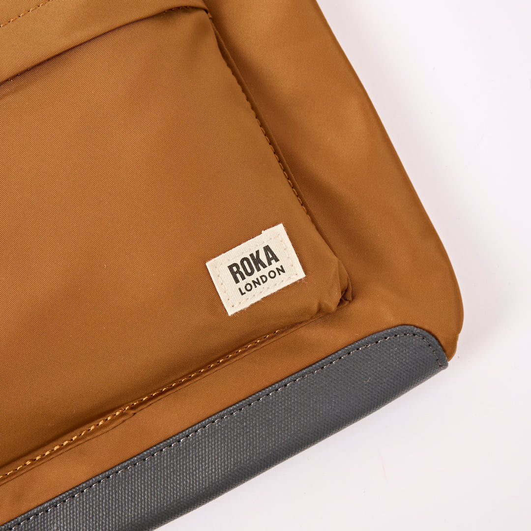 Kennington Crossbody Bag in Biscuit