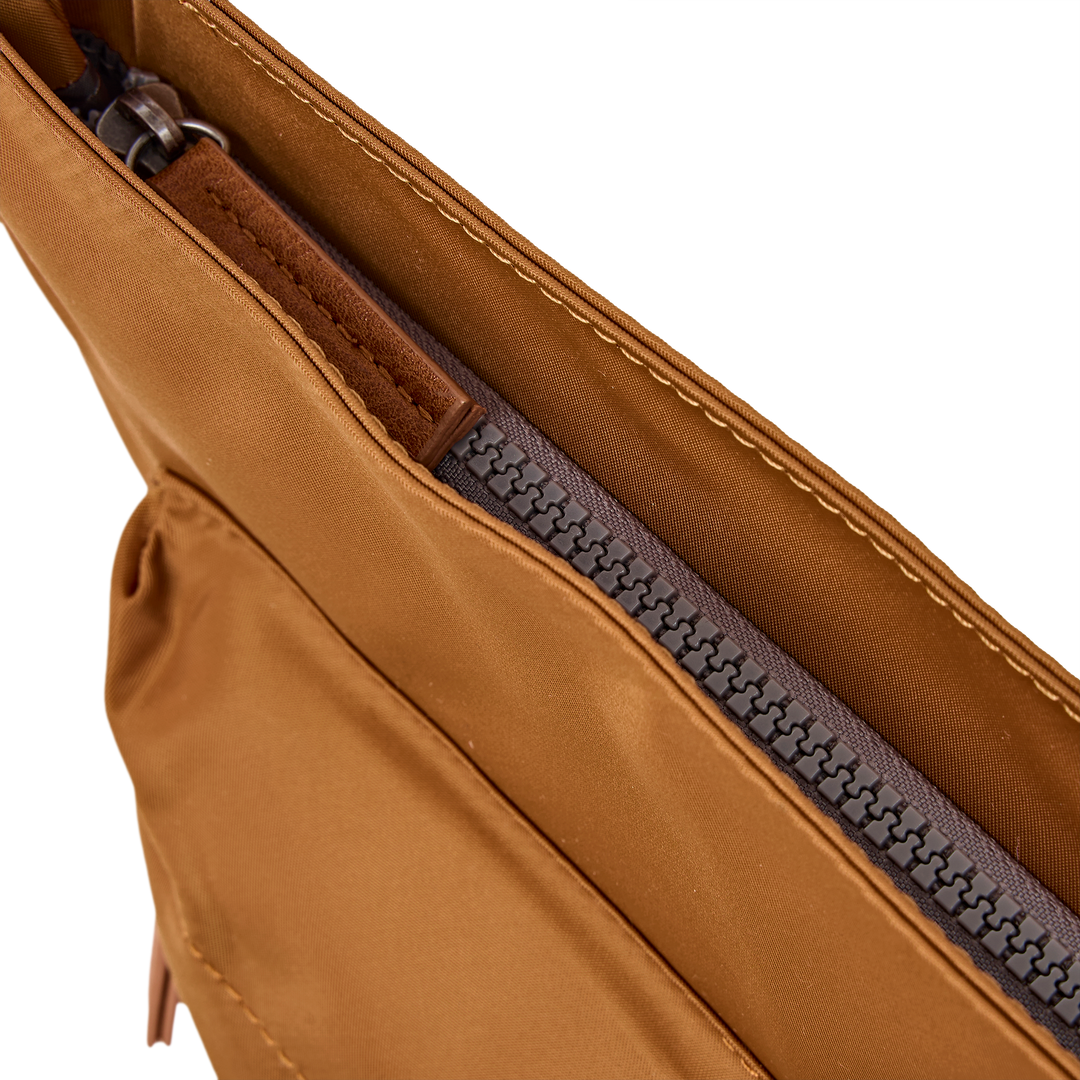 Kennington Crossbody Bag in Biscuit