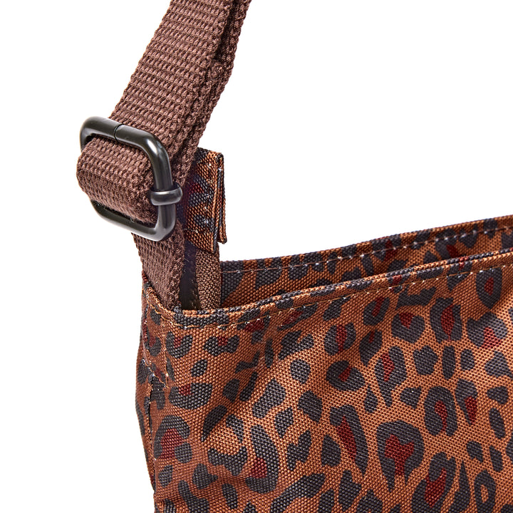 Kennington Crossbody Bag in Mini Leopard