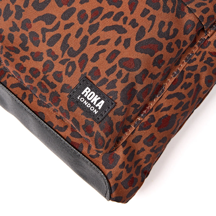 Kennington Crossbody Bag in Mini Leopard