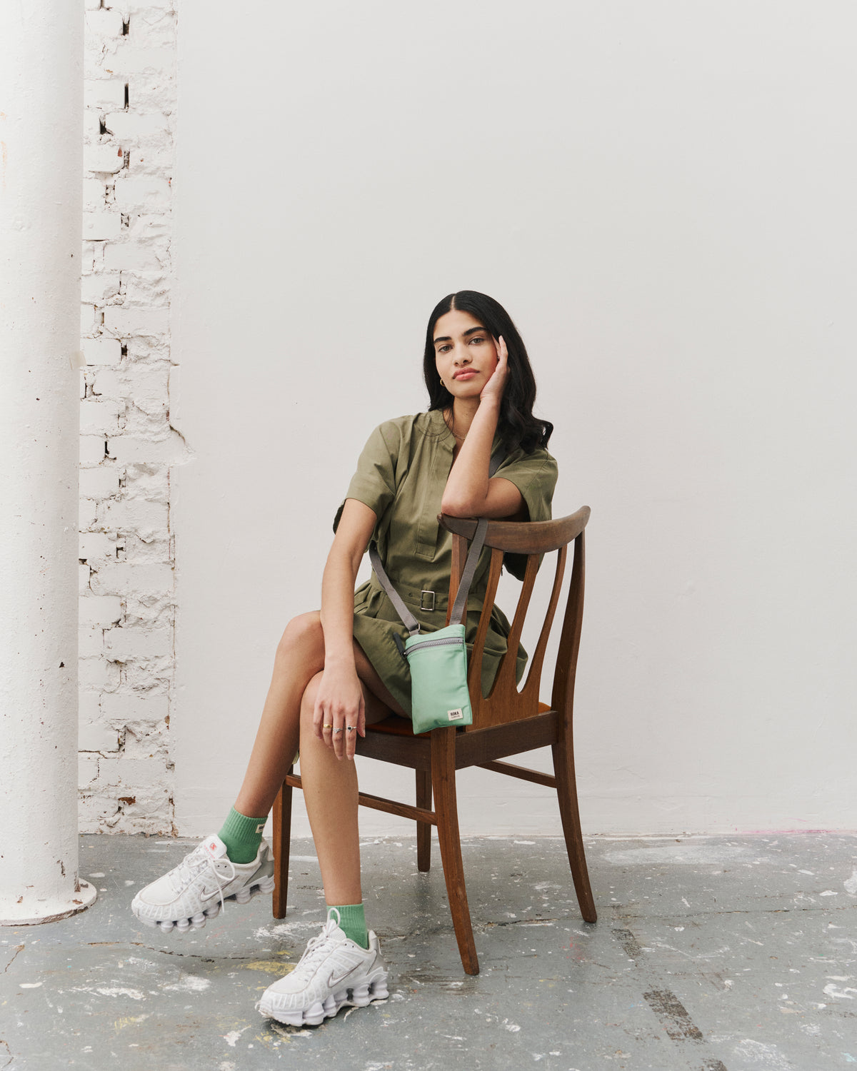 Chelsea Pocket Sling Bag in Matcha
