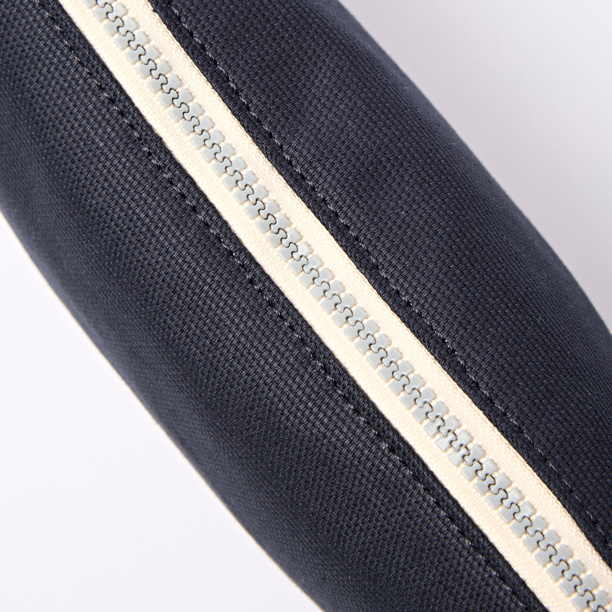 Maida Vale Pouch in Smoke