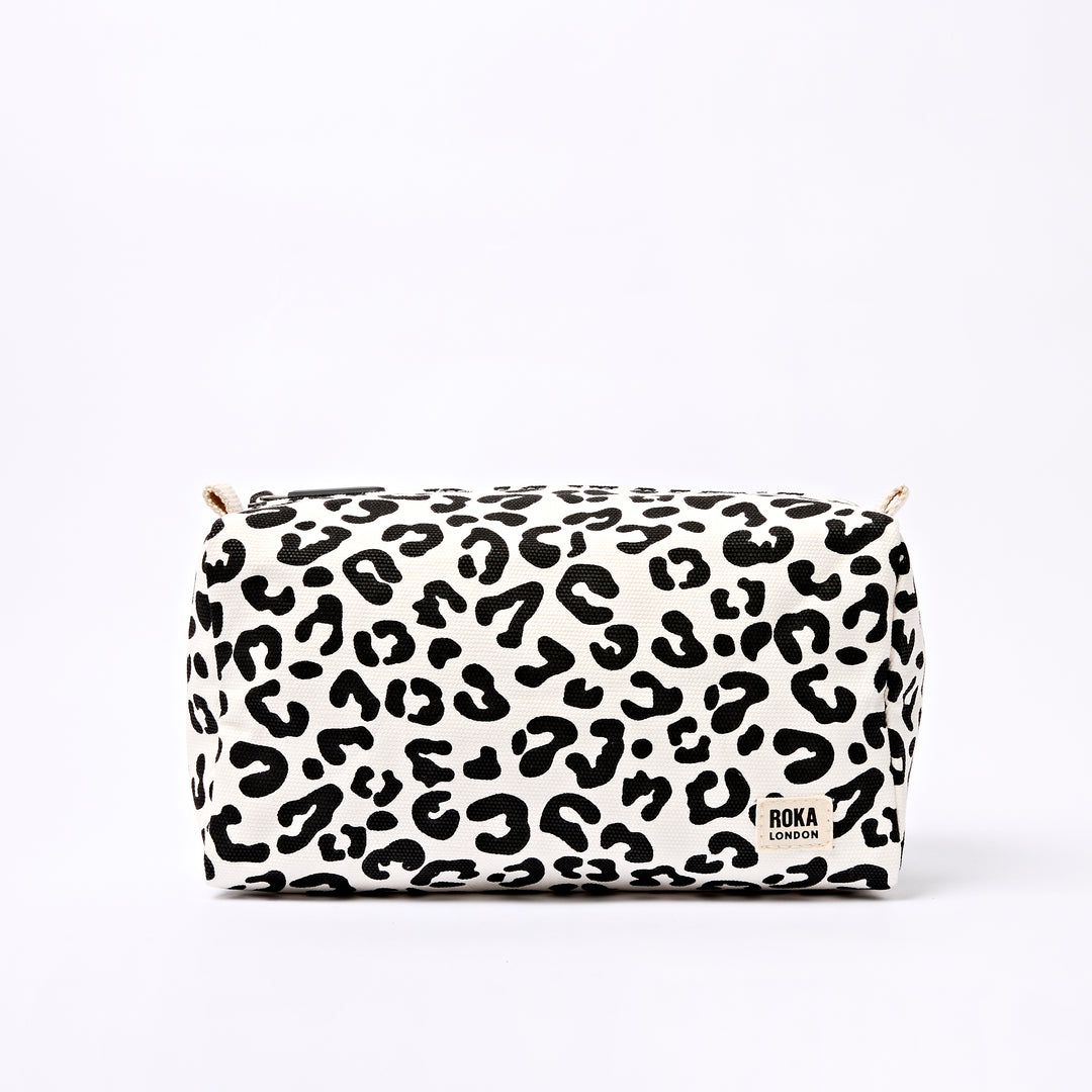 Mayfair Wash Bag in Summer Leopard