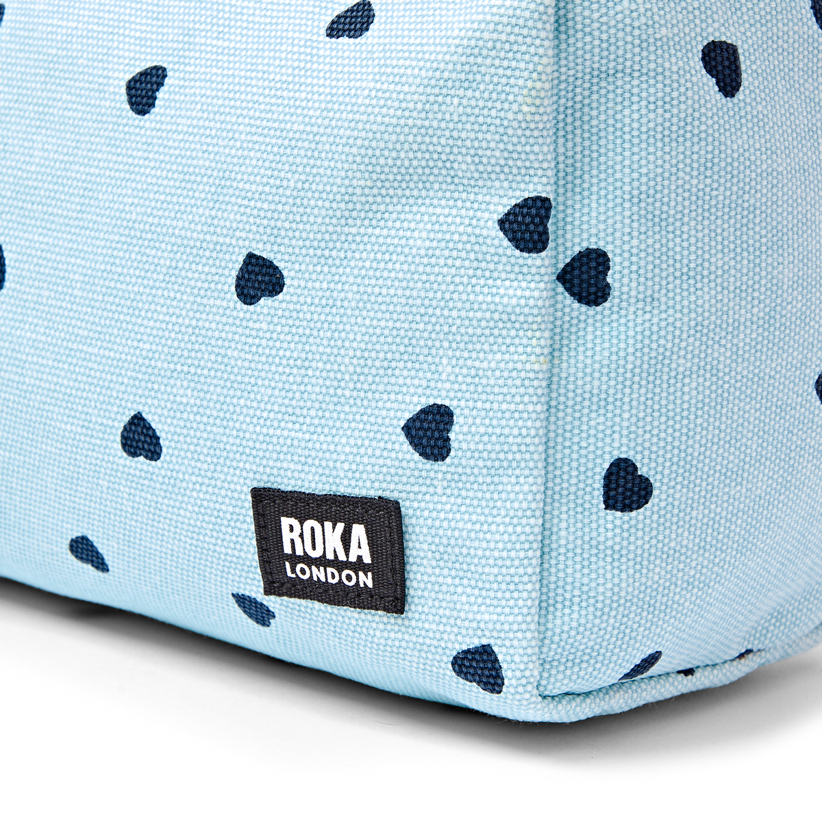 Maygrove Wash Bag in Heart Print