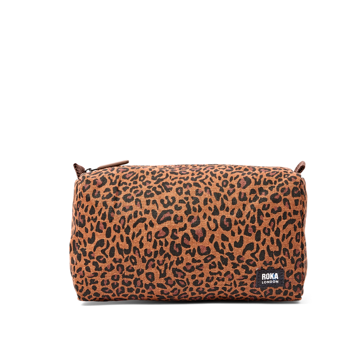 Maygrove Wash Bag in Leopard Mini