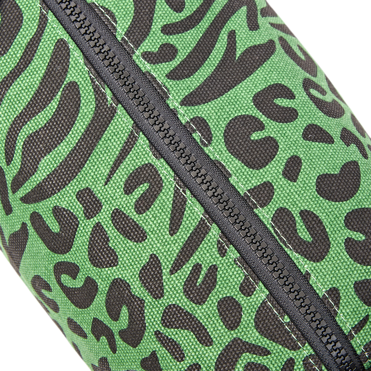 Maygrove Wash Bag in Animal Artichoke