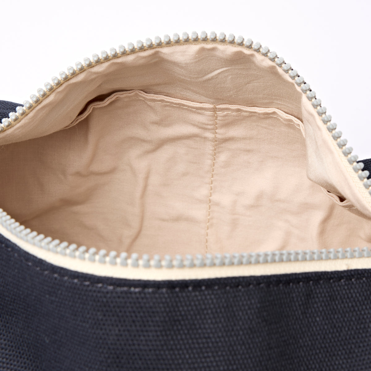 Maygrove Wash Bag in Smoke
