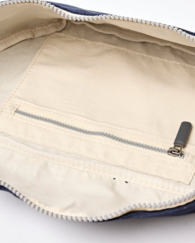 Mill Hill Crossbody Bag in Midnight