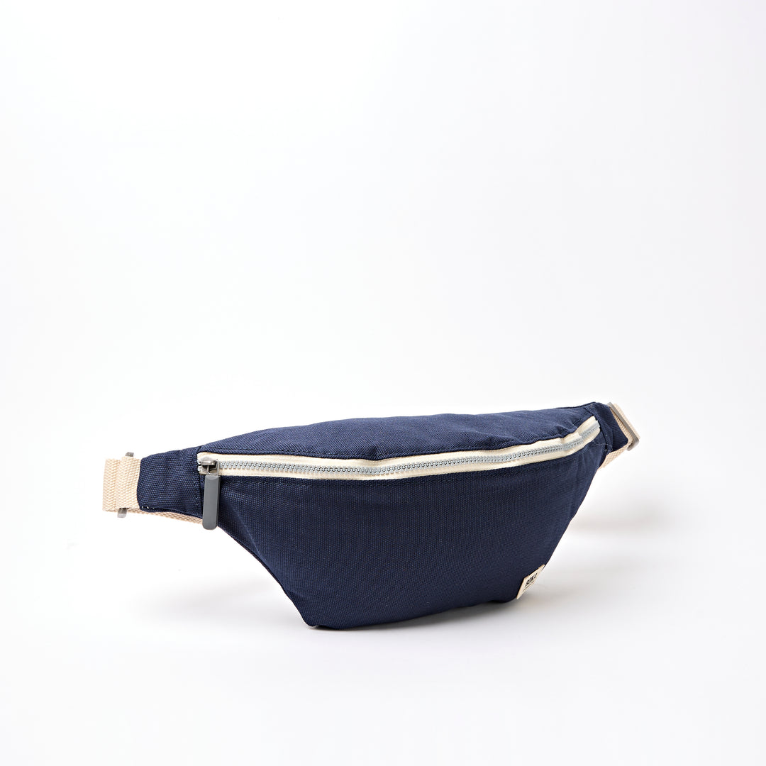 Mill Hill Crossbody Bag in Midnight