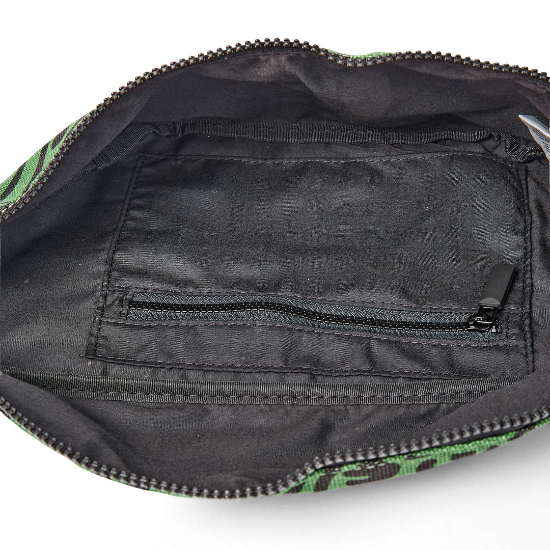 Mill Hill Crossbody Bag in Animal Artichoke