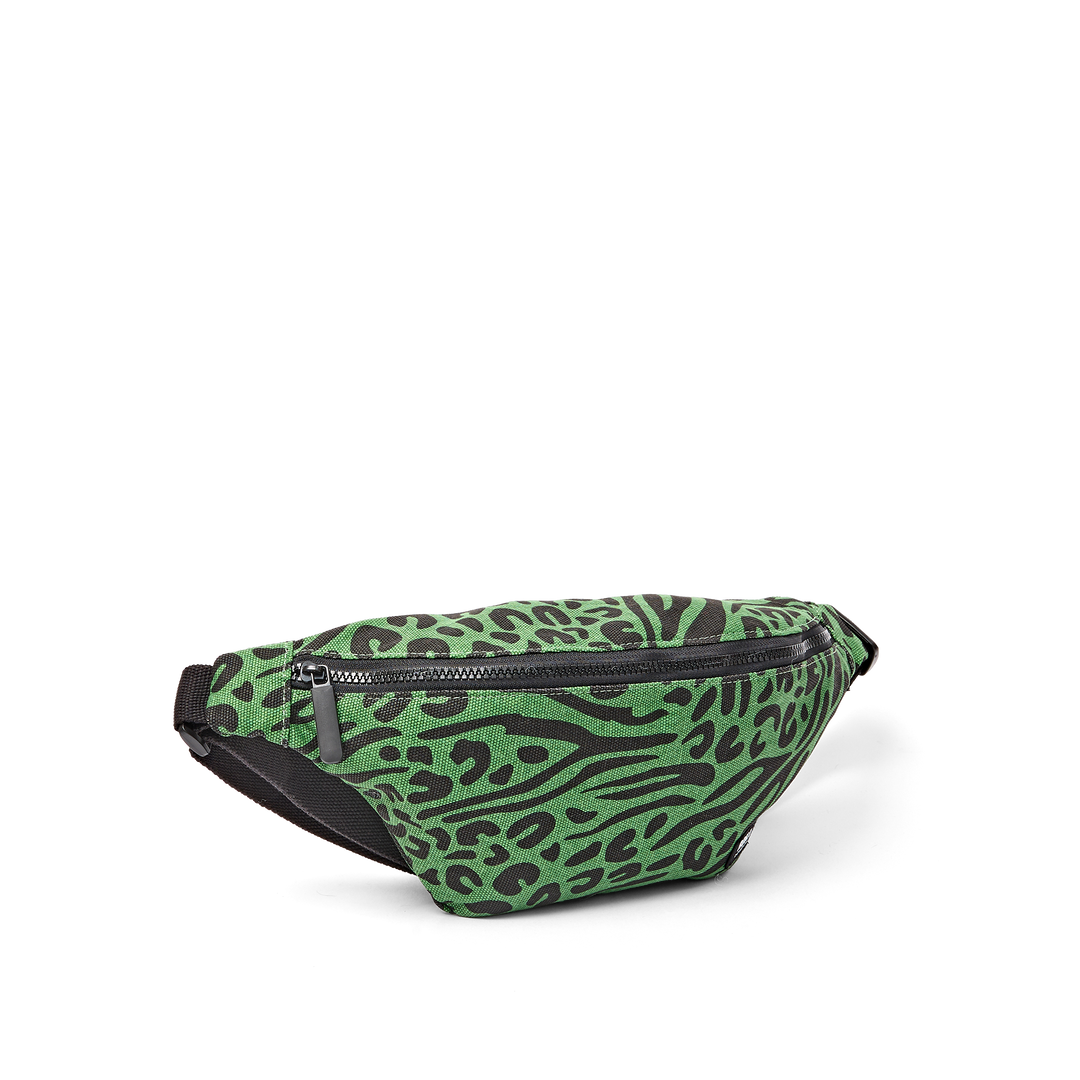 Mill Hill Crossbody Bag in Animal Artichoke