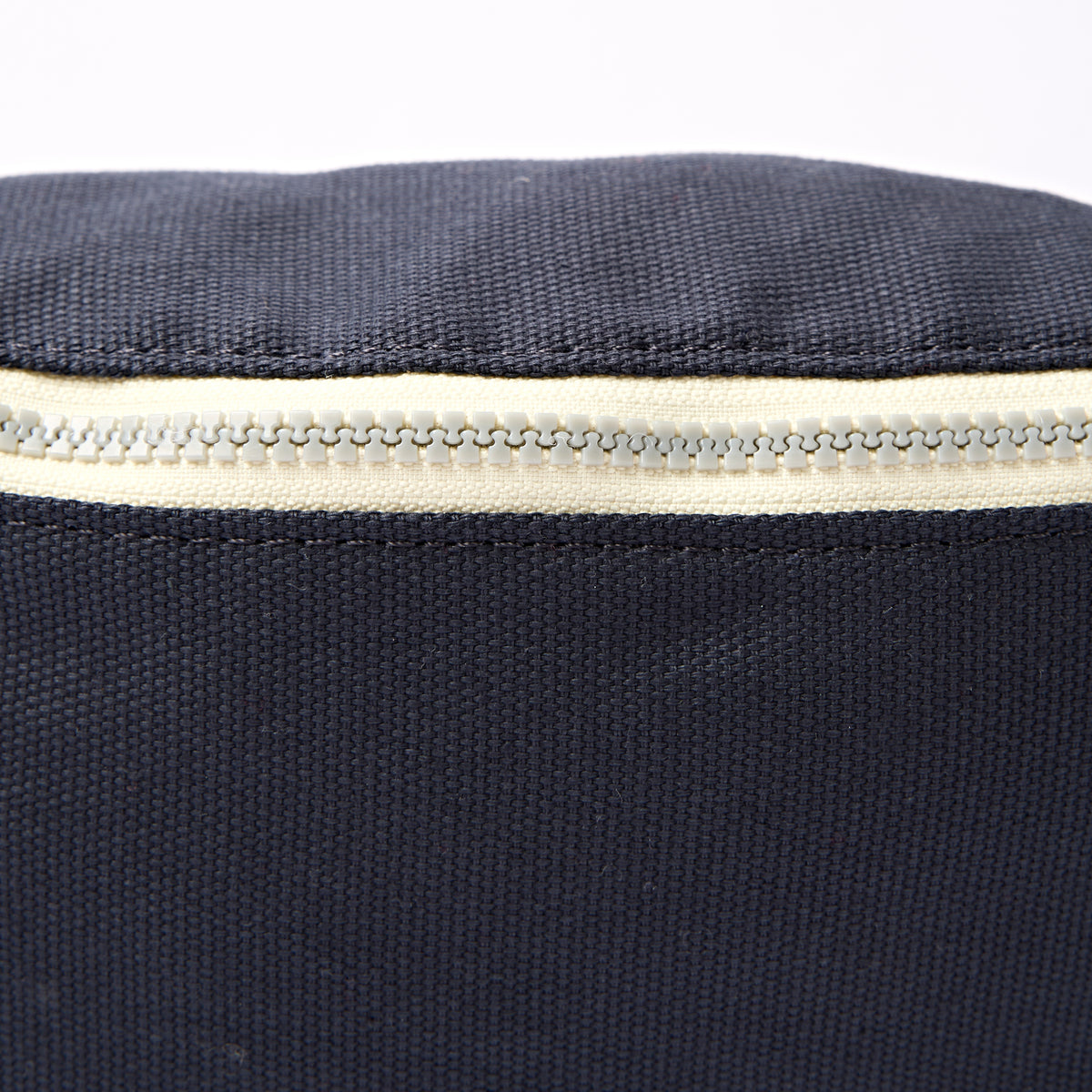 Mill Hill Crossbody Bag in Smoke