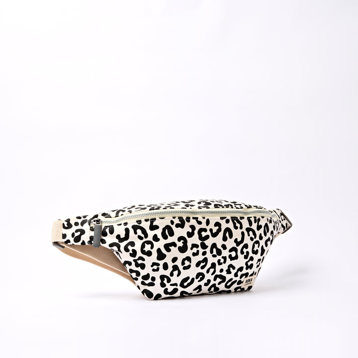 Mill Hill Crossbody Bag in Summer Leopard