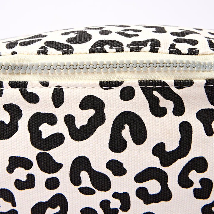 Mill Hill Crossbody Bag in Summer Leopard