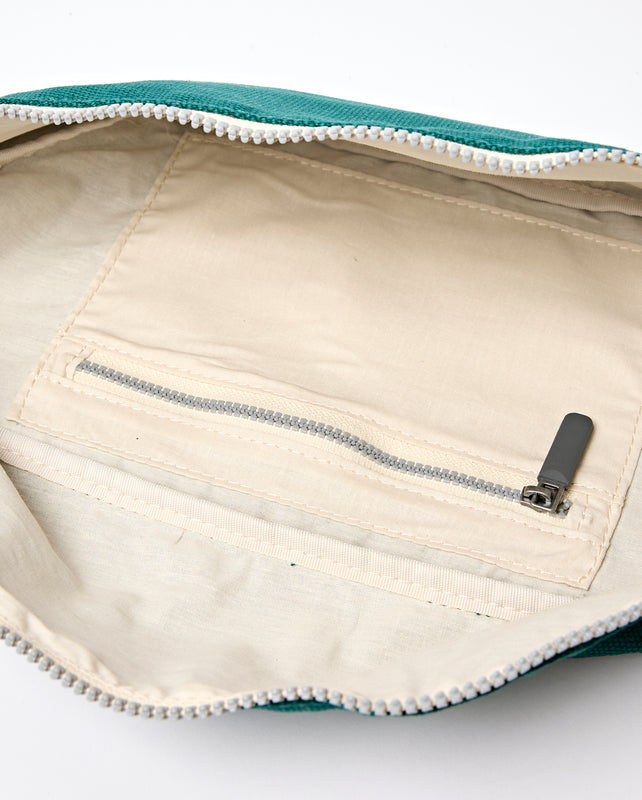 Mill Hill Crossbody Bag in Teal