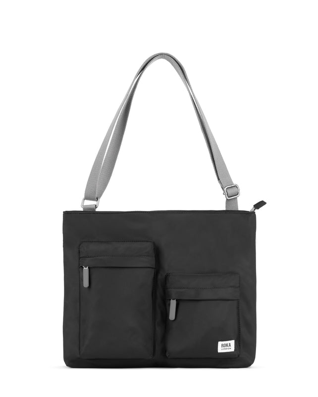 Moorgate Messenger Bag in Black
