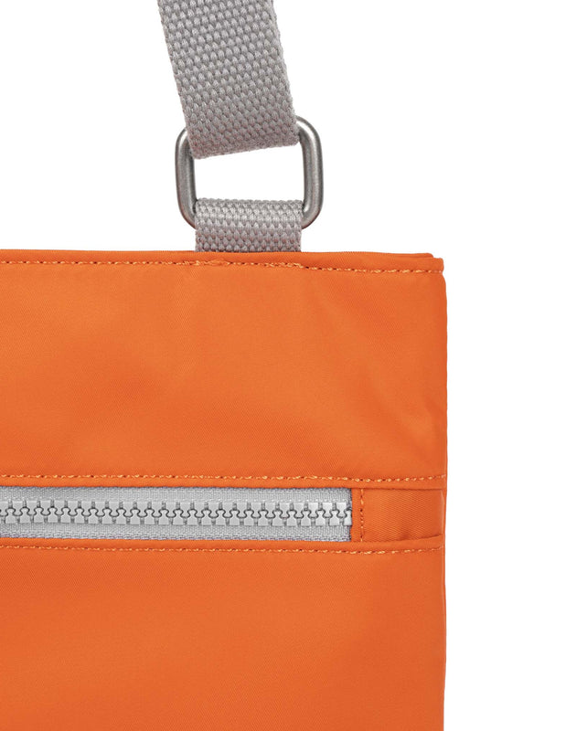 Moorgate Messenger Bag in Burnt Orange