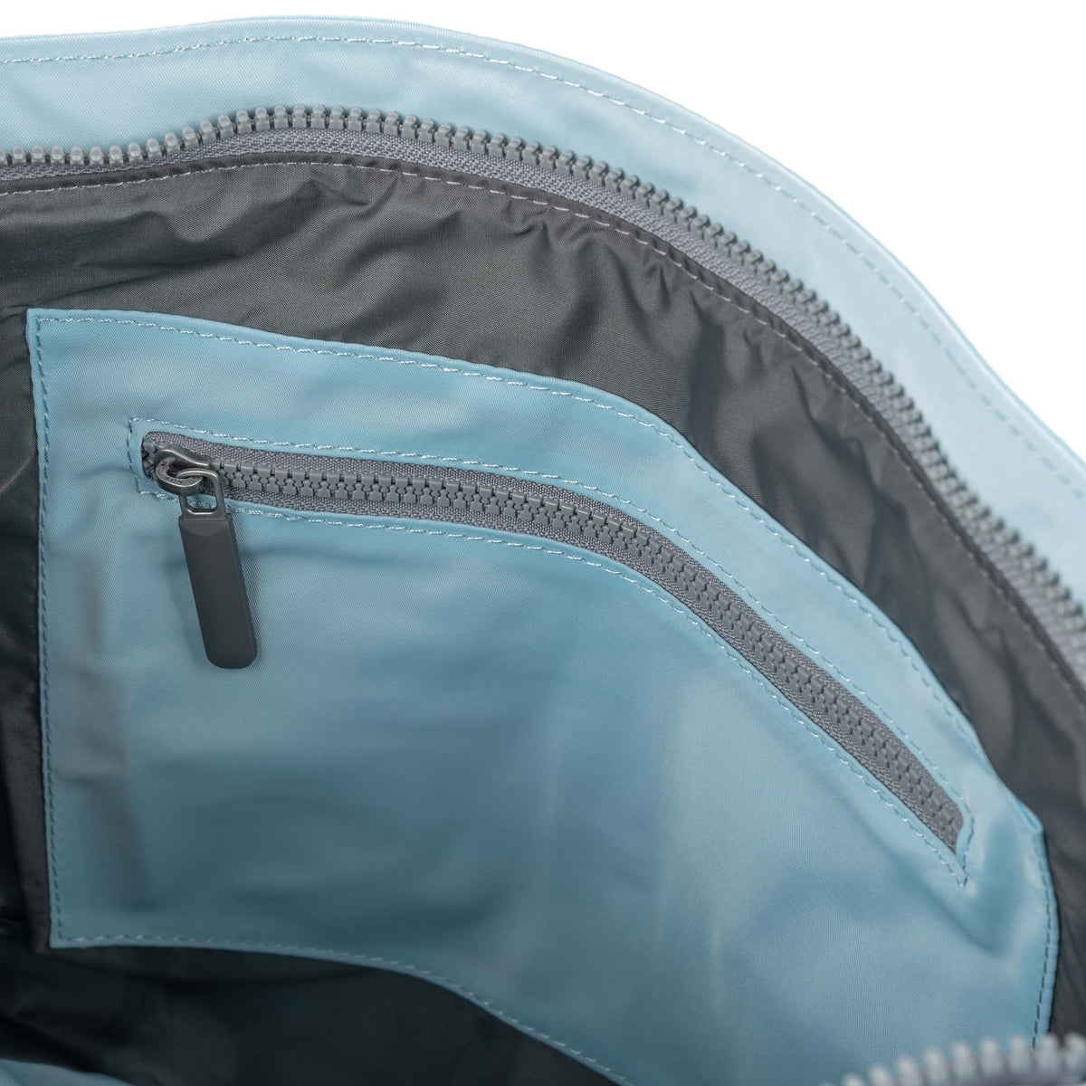 Moorgate Messenger Bag in Canal