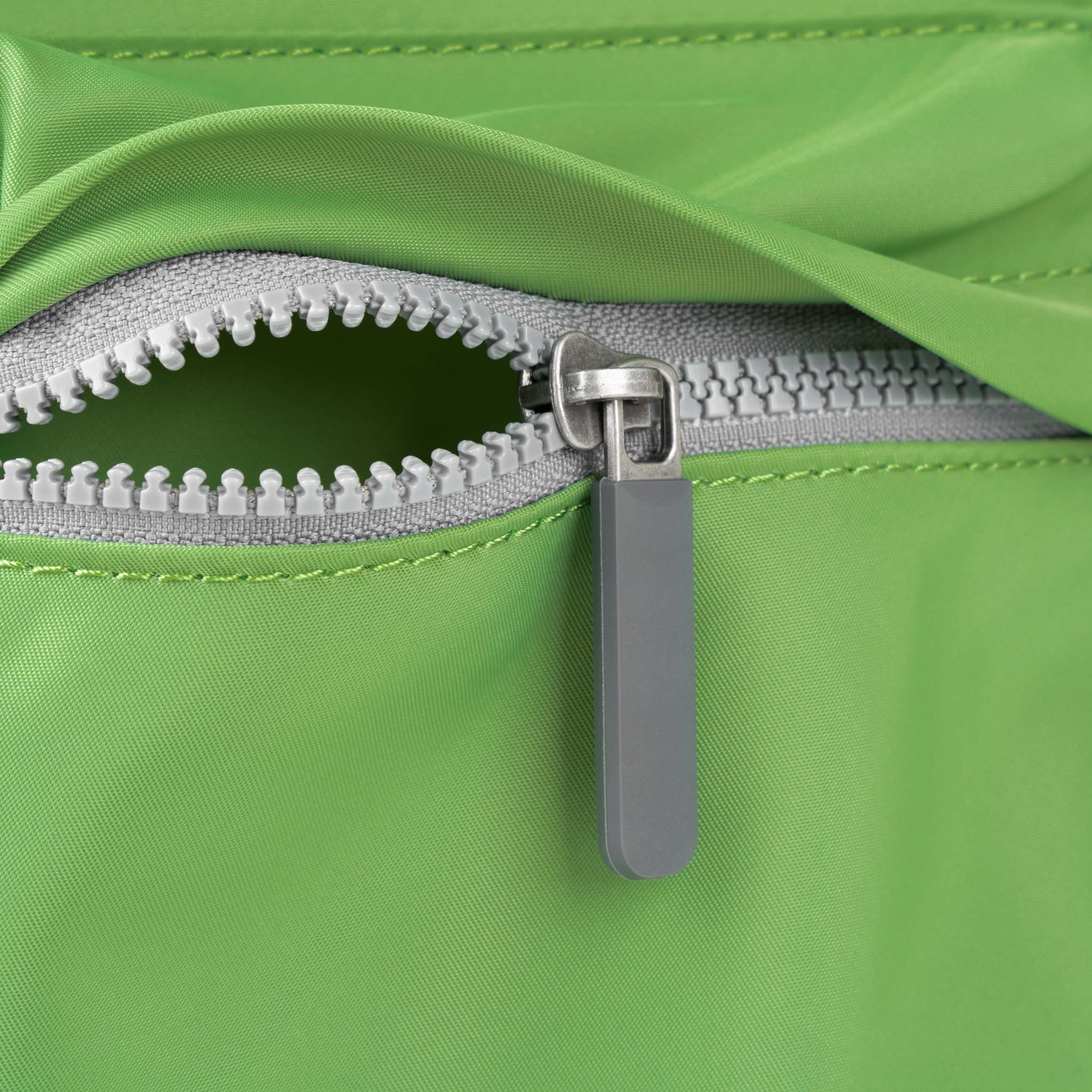 Moorgate M Kiwi | Recycled & Eco-Friendly Bags | ROKA London