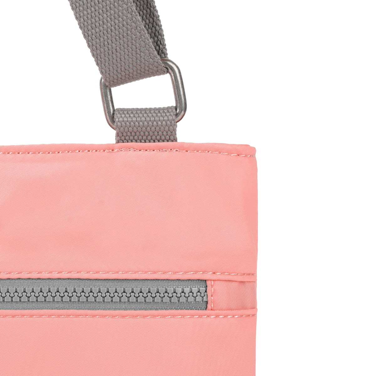 Moorgate Messenger Bag in Punch