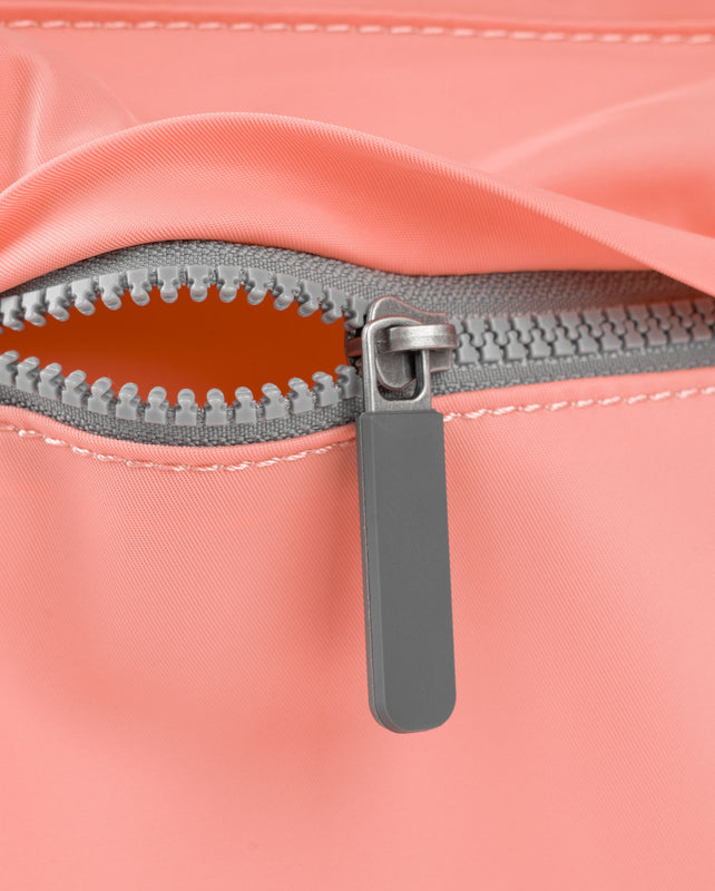 Moorgate Messenger Bag in Punch