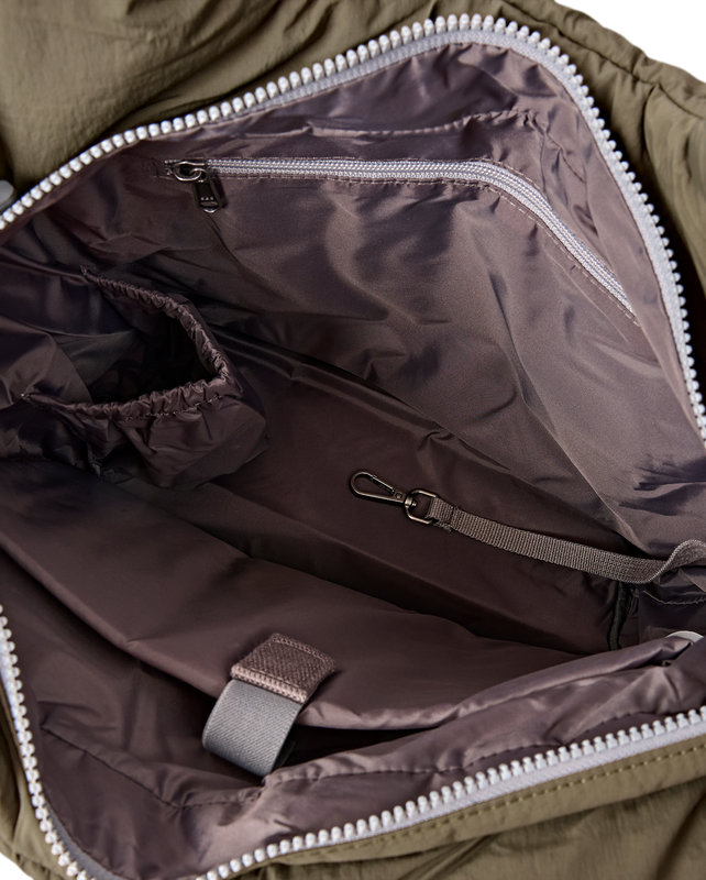 Oxford Shoulder Bag in Basil