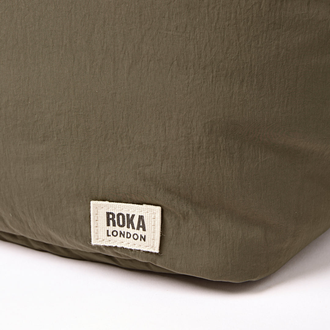 Oxford Shoulder Bag in Basil