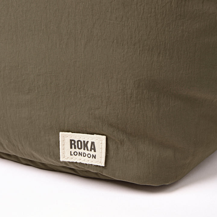Oxford Shoulder Bag in Basil