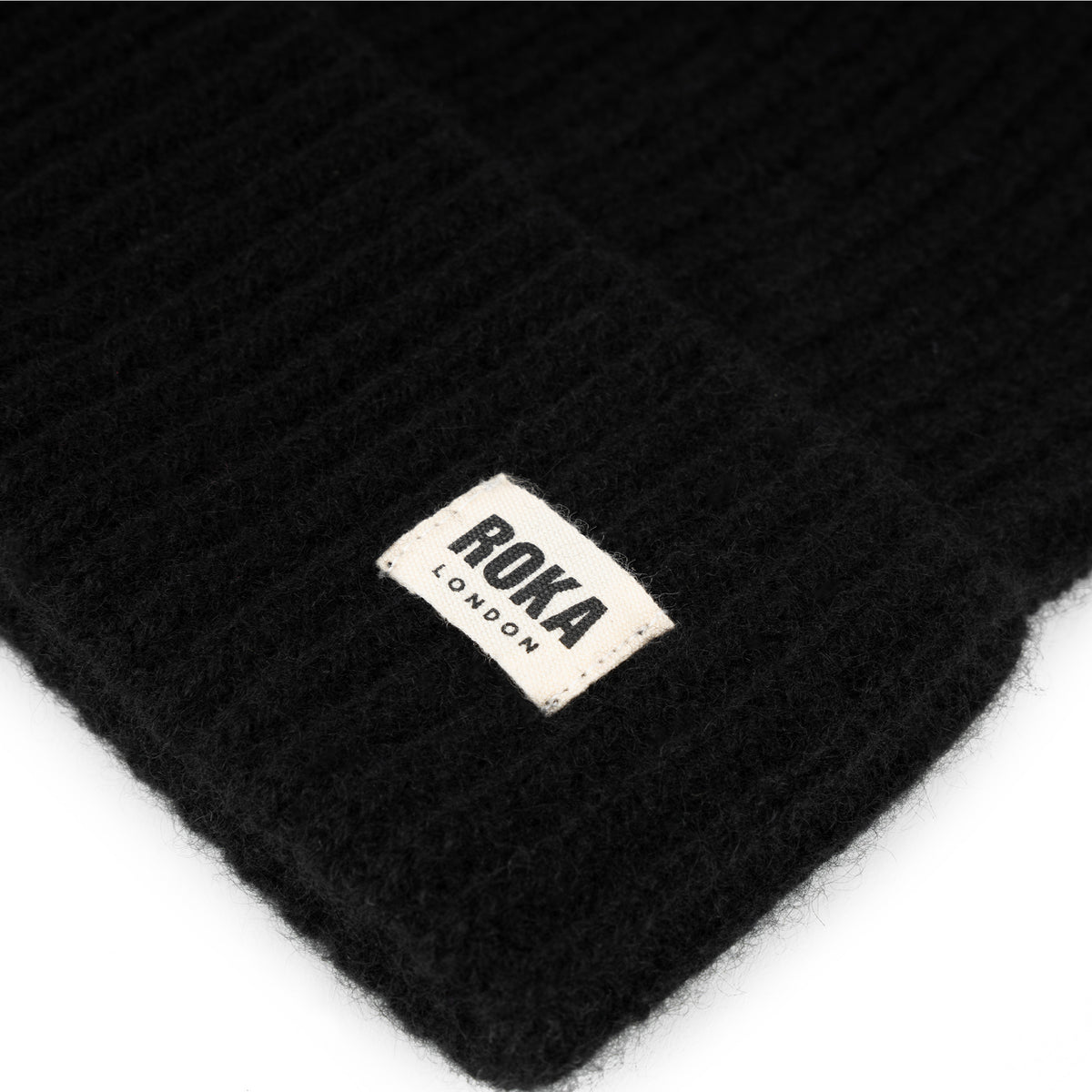 Shard Cashmere Beanie Hat in Black