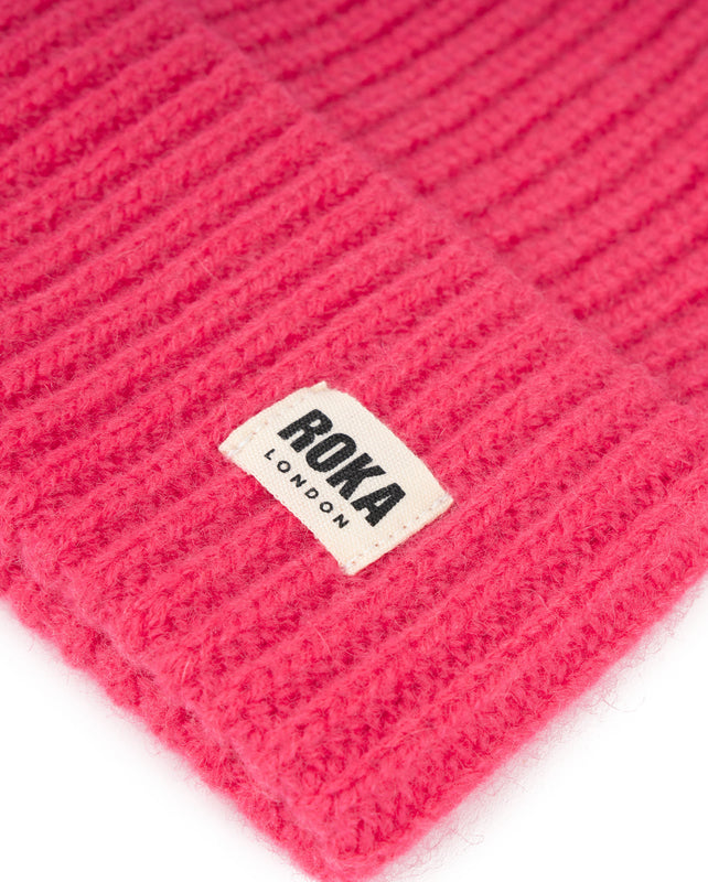 Shard Cashmere Beanie Hat in Coral
