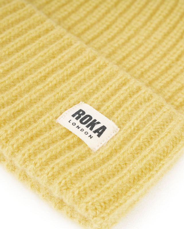 Shard Cashmere Beanie Hat in Ray Flower