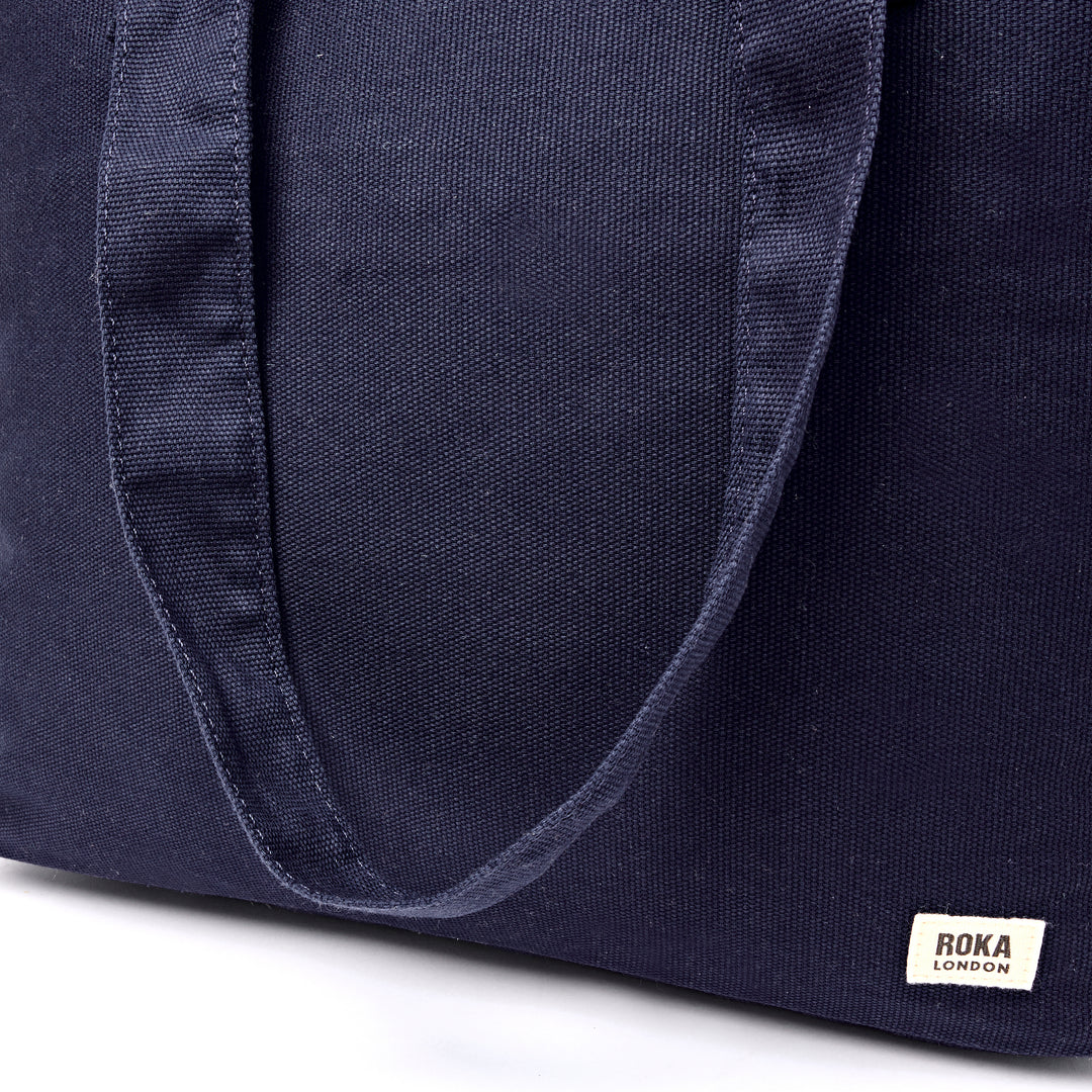 Sloane Shoulder Bag in Anthracite