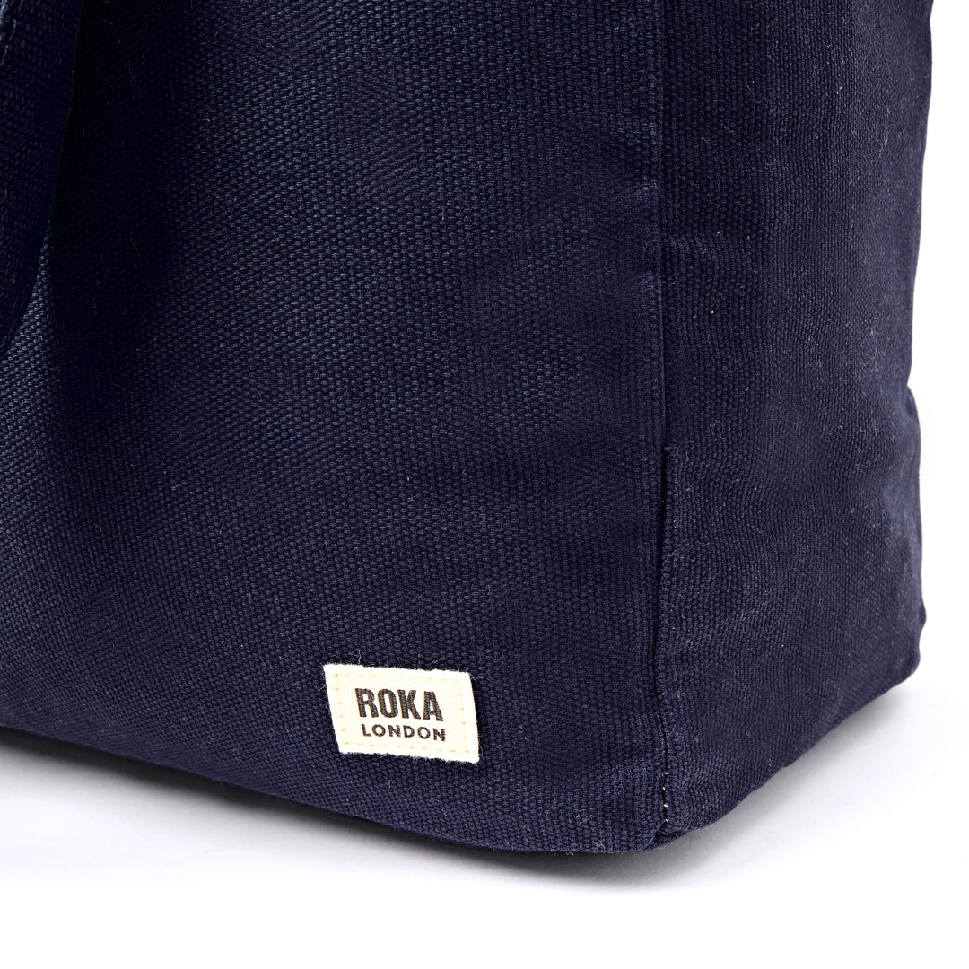 Sloane Shoulder Bag in Anthracite
