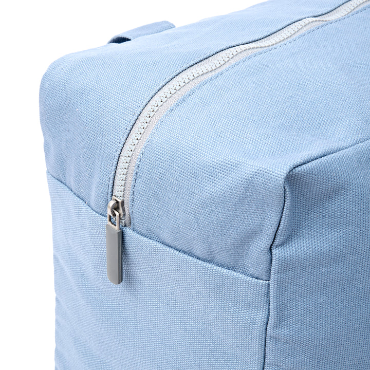 Sloane Shoulder Bag in Aviation